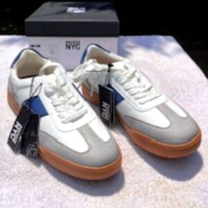 Fashion Sneaker . Size: 9 . Men's Markk Court Casual . Madden NYC